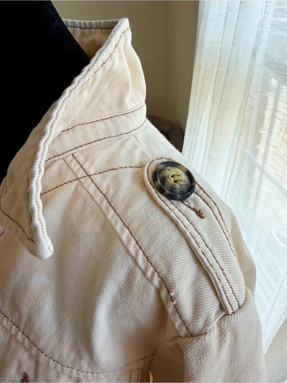 Free People Cream Button-Front Jean Jacket - Picture 4 of 15